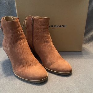 Womens Lucky Brand Jalie Bootie